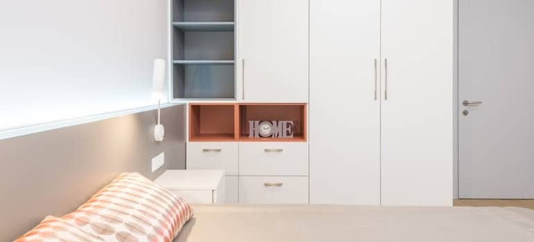 a minimalistic bedroom for staging a home
